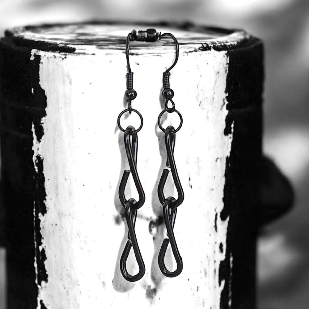 5 For 25wicked Black Chains Links Dangles Earrings 8$